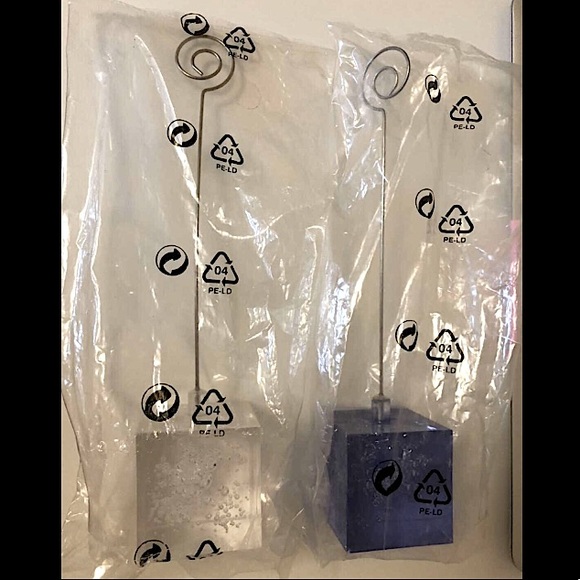 🆕 2 IKEA Blue & Clear Bubble Cube Paper Clip Photo/Note Holders - Picture 1 of 4